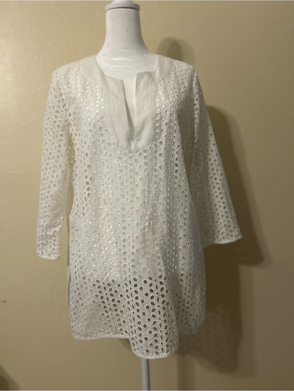 Tommy Bahama White Eyelet Tunic Top